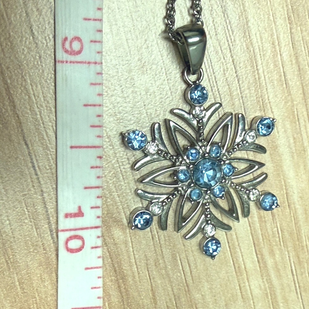 Stainless Steel Blue Rhinestone Snowflake Pendant Necklace Silver Tone
